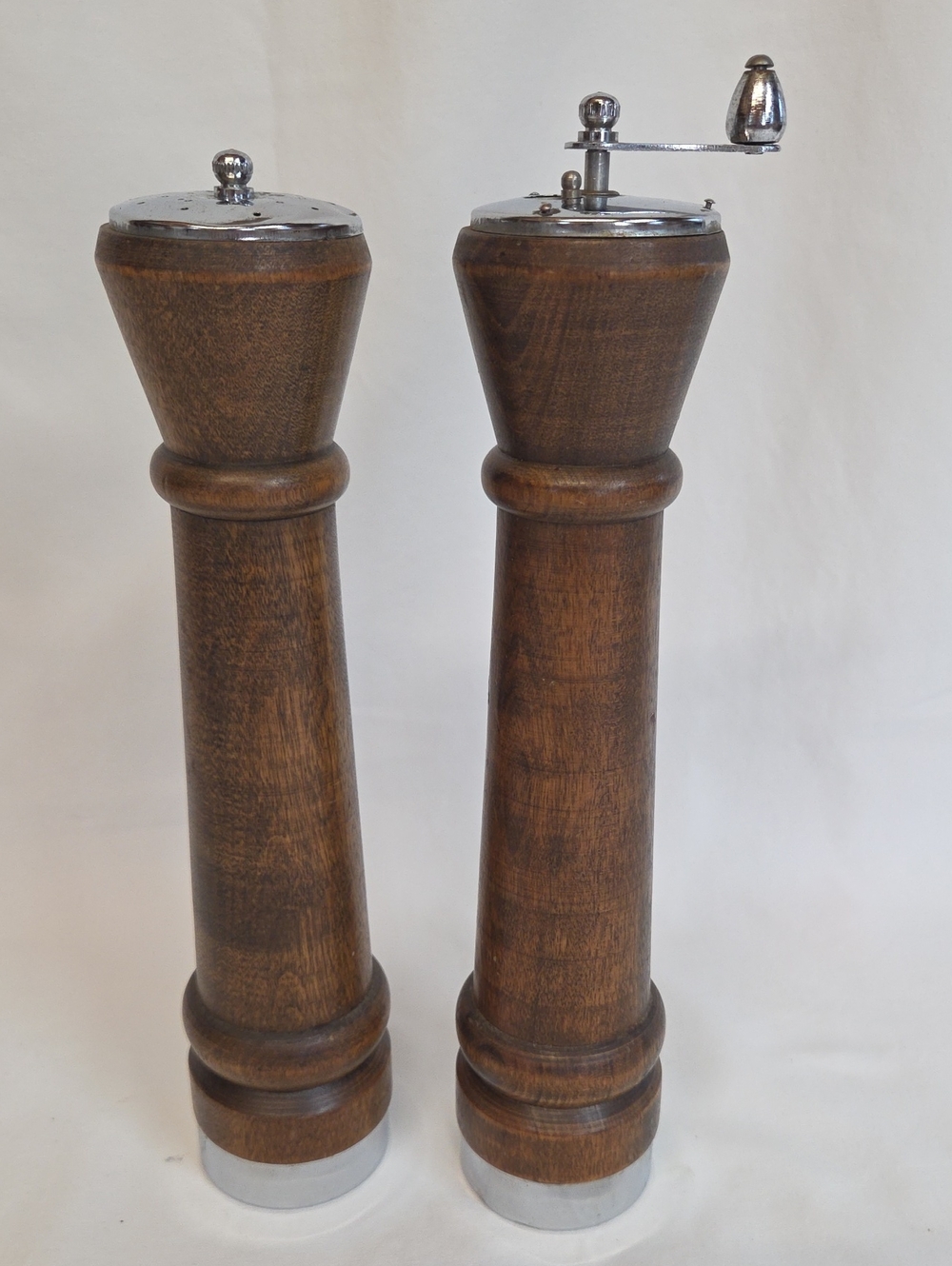 Wooden Salt and Pepper Mill Set in Warm Brown - Unbranded